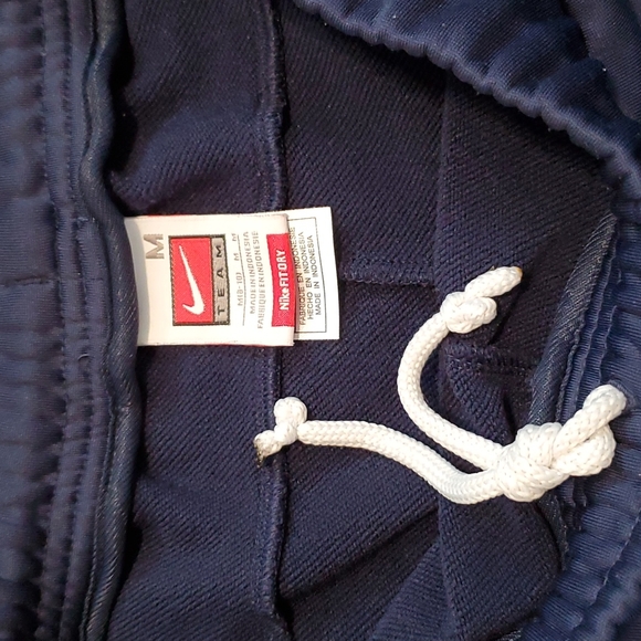 Nike Jacket & Capri set - Picture 6 of 6